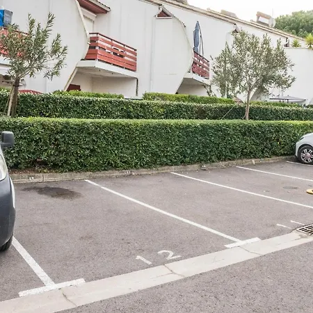 Hotel New-le Golfy Parking Terrasse Golf Piscine Pros Servicesconciergerie Motte La Grande-Motte