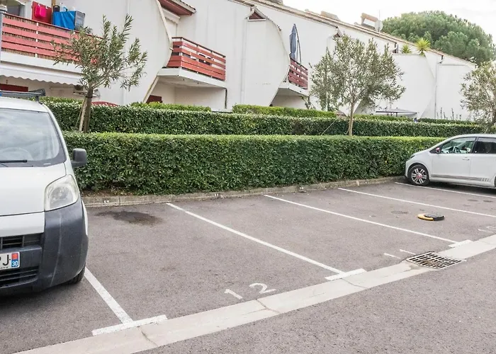 Hotell New-le Golfy Parking Terrasse Golf Piscine Pros Servicesconciergerie Motte La Grande Motte